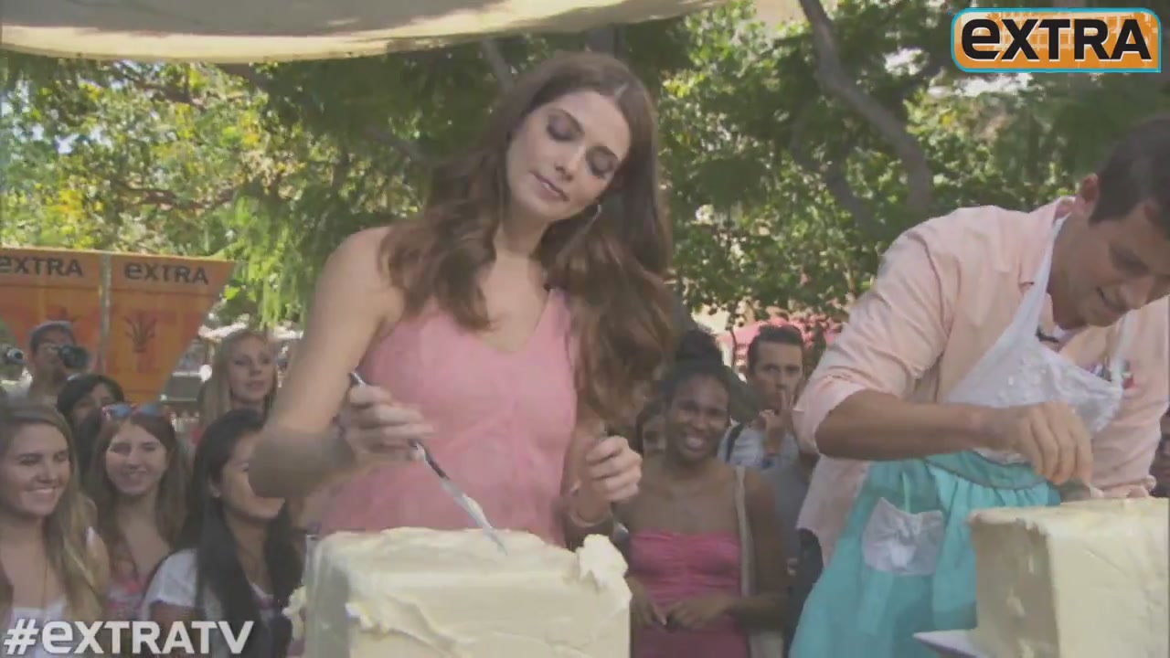 Ashley-Greene-dot-nl_2012Extra0151.jpg