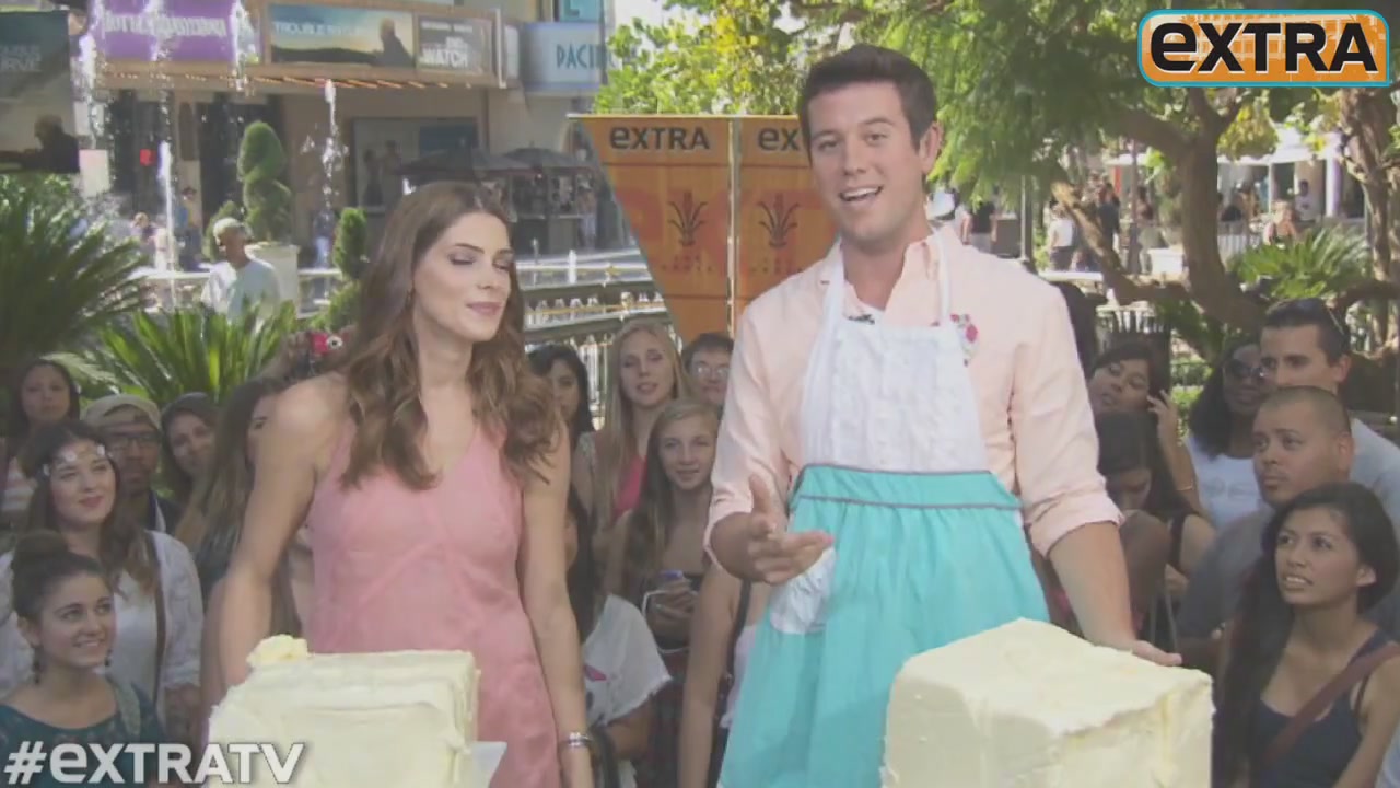 Ashley-Greene-dot-nl_2012Extra0173.jpg