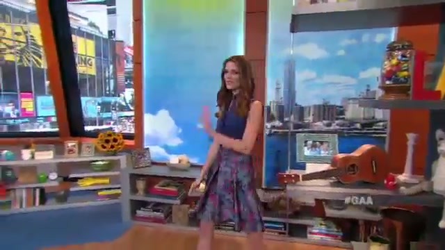 Ashley-Greene-dot-nl_2012GoodAfternoonAmerica0002.jpg