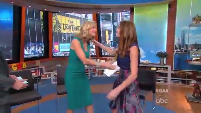 Ashley-Greene-dot-nl_2012GoodAfternoonAmerica0006.jpg