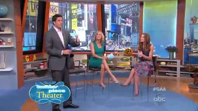 Ashley-Greene-dot-nl_2012GoodAfternoonAmerica0335.jpg