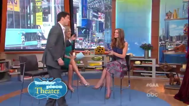 Ashley-Greene-dot-nl_2012GoodAfternoonAmerica0341.jpg