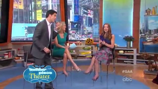 Ashley-Greene-dot-nl_2012GoodAfternoonAmerica0342.jpg