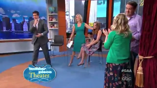 Ashley-Greene-dot-nl_2012GoodAfternoonAmerica0351.jpg