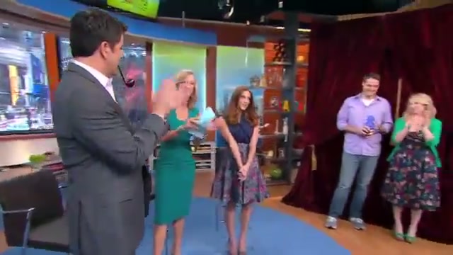 Ashley-Greene-dot-nl_2012GoodAfternoonAmerica0359.jpg