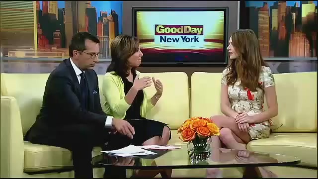 Ashley-Greene-dot-nl_GoodDayNY0015.jpg