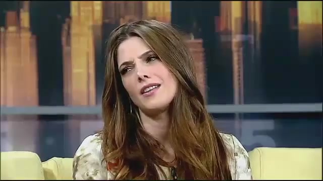 Ashley-Greene-dot-nl_GoodDayNY0029.jpg