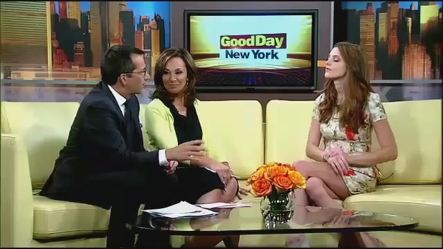 Ashley-Greene-dot-nl_GoodDayNY0051.jpg