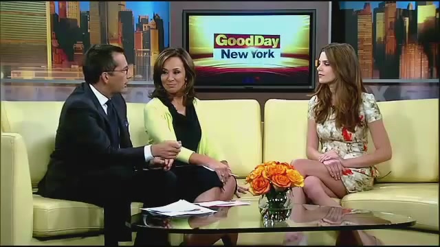 Ashley-Greene-dot-nl_GoodDayNY0053.jpg