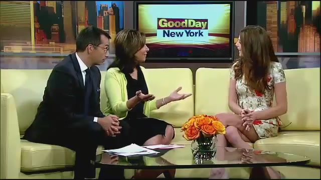 Ashley-Greene-dot-nl_GoodDayNY0096.jpg