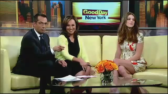 Ashley-Greene-dot-nl_GoodDayNY0135.jpg