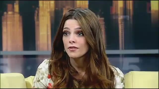 Ashley-Greene-dot-nl_GoodDayNY0207.jpg