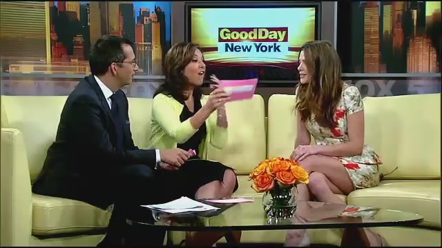 Ashley-Greene-dot-nl_GoodDayNY0239.jpg