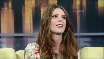 Ashley-Greene-dot-nl_GoodDayNY0108.jpg