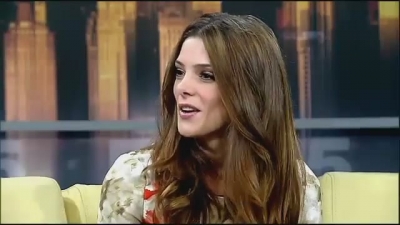 Ashley-Greene-dot-nl_GoodDayNY0114.jpg