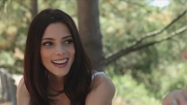Ashley-Greene-dot-nl_2012HarpersBazaarTheLook0218.jpg