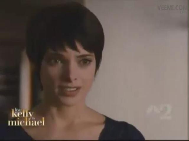 Ashley-Greene-dot-nl-15November2012LiveWithKellyAndMicheal0022.jpg