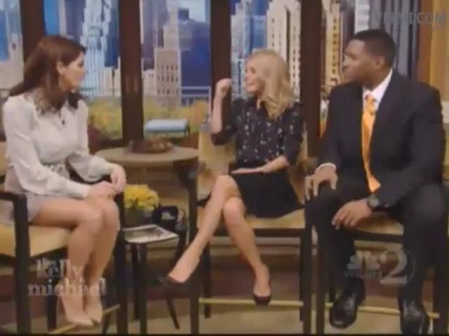 Ashley-Greene-dot-nl-15November2012LiveWithKellyAndMicheal0068.jpg