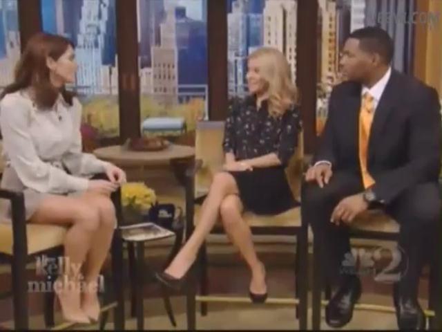 Ashley-Greene-dot-nl-15November2012LiveWithKellyAndMicheal0071.jpg