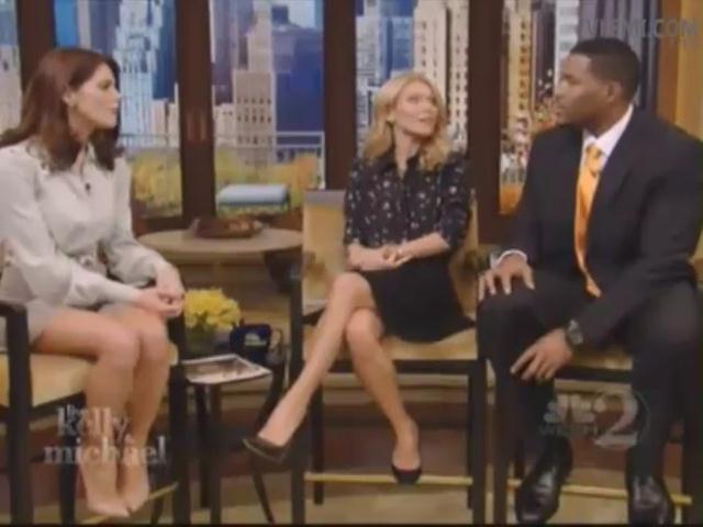 Ashley-Greene-dot-nl-15November2012LiveWithKellyAndMicheal0089.jpg