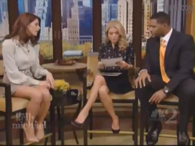 Ashley-Greene-dot-nl-15November2012LiveWithKellyAndMicheal0119.jpg