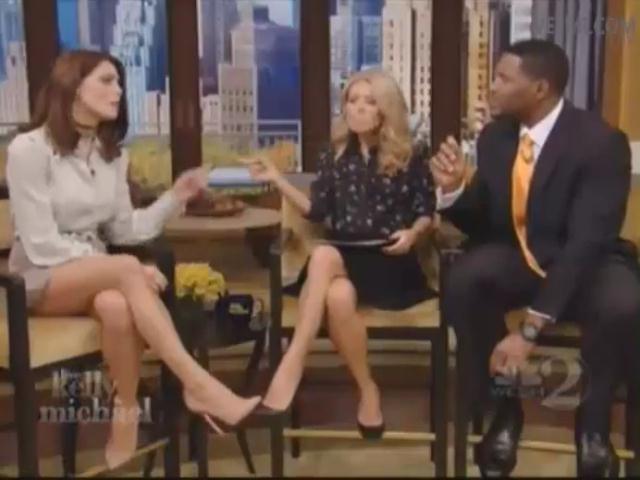 Ashley-Greene-dot-nl-15November2012LiveWithKellyAndMicheal0178.jpg