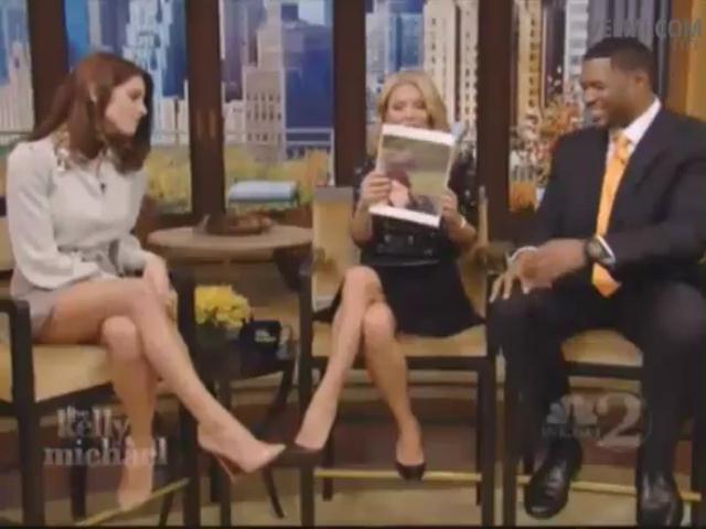 Ashley-Greene-dot-nl-15November2012LiveWithKellyAndMicheal0203.jpg