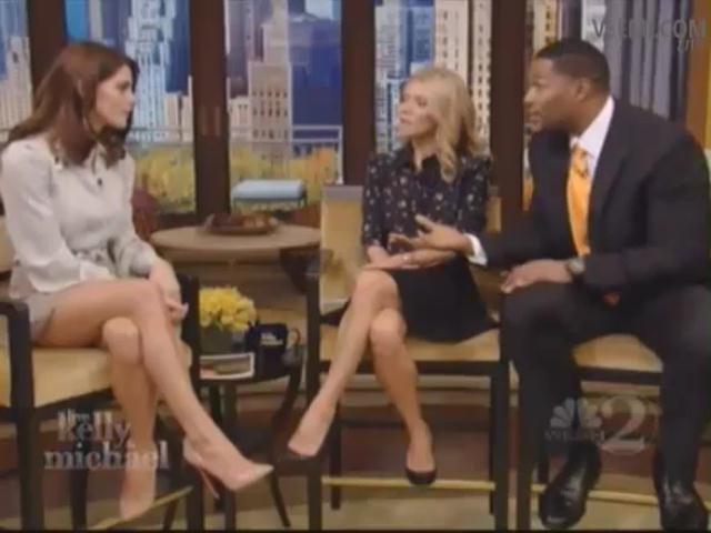 Ashley-Greene-dot-nl-15November2012LiveWithKellyAndMicheal0292.jpg