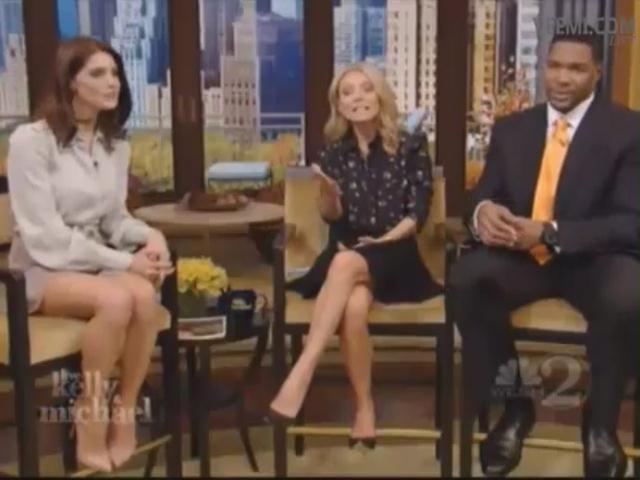 Ashley-Greene-dot-nl-15November2012LiveWithKellyAndMicheal0330.jpg