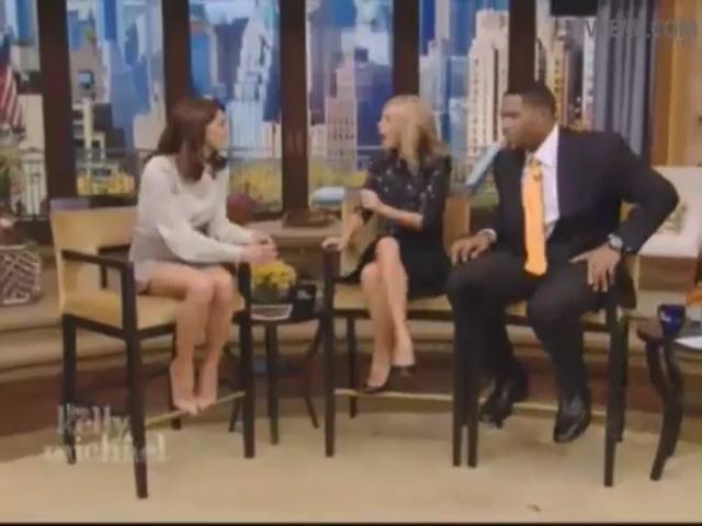 Ashley-Greene-dot-nl-15November2012LiveWithKellyAndMicheal0344.jpg