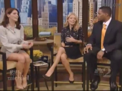 Ashley-Greene-dot-nl-15November2012LiveWithKellyAndMicheal0078.jpg