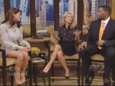 Ashley-Greene-dot-nl-15November2012LiveWithKellyAndMicheal0079.jpg