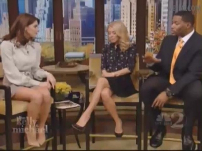 Ashley-Greene-dot-nl-15November2012LiveWithKellyAndMicheal0097.jpg