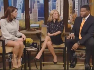 Ashley-Greene-dot-nl-15November2012LiveWithKellyAndMicheal0098.jpg