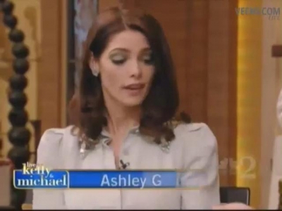 Ashley-Greene-dot-nl-15November2012LiveWithKellyAndMicheal0111.jpg