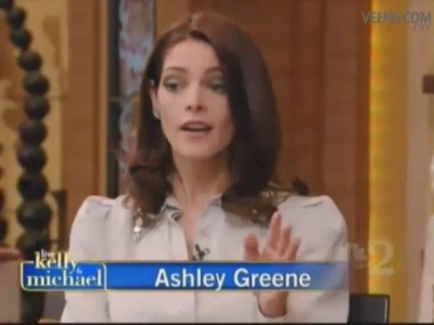 Ashley-Greene-dot-nl-15November2012LiveWithKellyAndMicheal0112.jpg