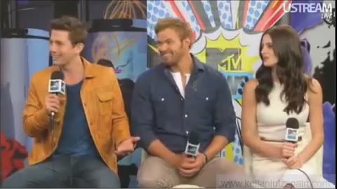 Ashley-Greene-dot-nl_2012MTVInterviewAtComicCon0038.jpg