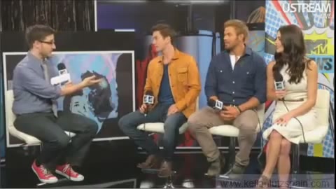 Ashley-Greene-dot-nl_2012MTVInterviewAtComicCon0055.jpg