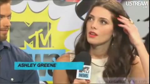 Ashley-Greene-dot-nl_2012MTVInterviewAtComicCon0085.jpg