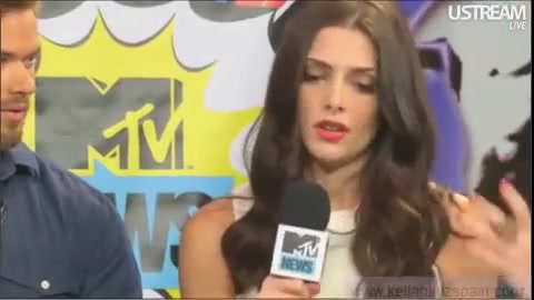Ashley-Greene-dot-nl_2012MTVInterviewAtComicCon0092.jpg