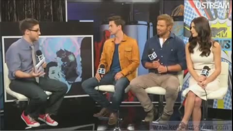 Ashley-Greene-dot-nl_2012MTVInterviewAtComicCon0126.jpg Ashley-Greene-dot-nl_2012MTVInterviewAtComicCon0126.jpg