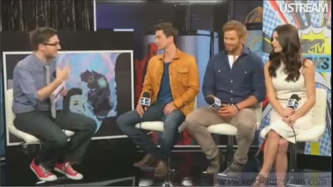 Ashley-Greene-dot-nl_2012MTVInterviewAtComicCon0128.jpg Ashley-Greene-dot-nl_2012MTVInterviewAtComicCon0128.jpg