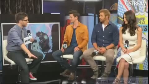 Ashley-Greene-dot-nl_2012MTVInterviewAtComicCon0188.jpg Ashley-Greene-dot-nl_2012MTVInterviewAtComicCon0188.jpg