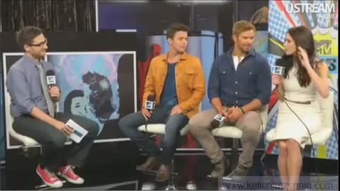 Ashley-Greene-dot-nl_2012MTVInterviewAtComicCon0212.jpg Ashley-Greene-dot-nl_2012MTVInterviewAtComicCon0212.jpg