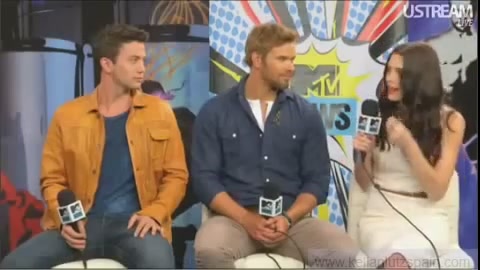 Ashley-Greene-dot-nl_2012MTVInterviewAtComicCon0258.jpg