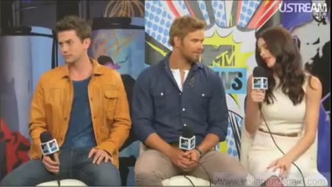 Ashley-Greene-dot-nl_2012MTVInterviewAtComicCon0260.jpg