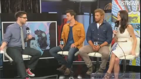 Ashley-Greene-dot-nl_2012MTVInterviewAtComicCon0280.jpg