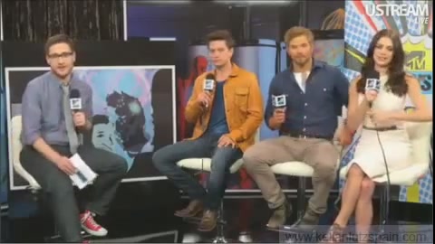Ashley-Greene-dot-nl_2012MTVInterviewAtComicCon0282.jpg