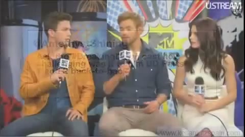 Ashley-Greene-dot-nl_2012MTVInterviewAtComicCon0291.jpg