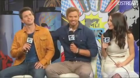Ashley-Greene-dot-nl_2012MTVInterviewAtComicCon0294.jpg